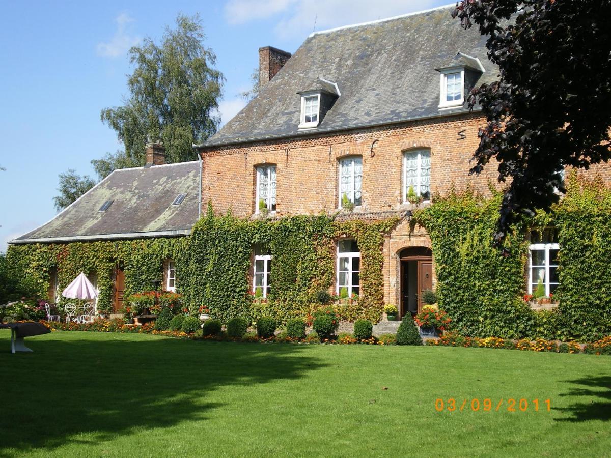 Le Chateau Bed & Breakfast Neuville-Coppegueule Exterior photo